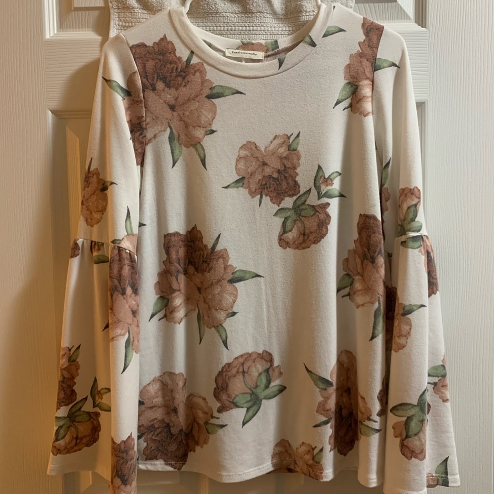 Bell sleeve sweater